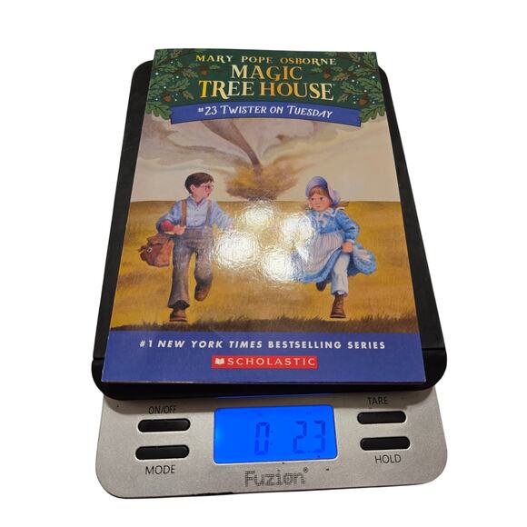 MAGIC TREE HOUSE #23 TWISTER ON TUESDAY Mary Pope Osborne Chapter Book - Picture 6 of 8